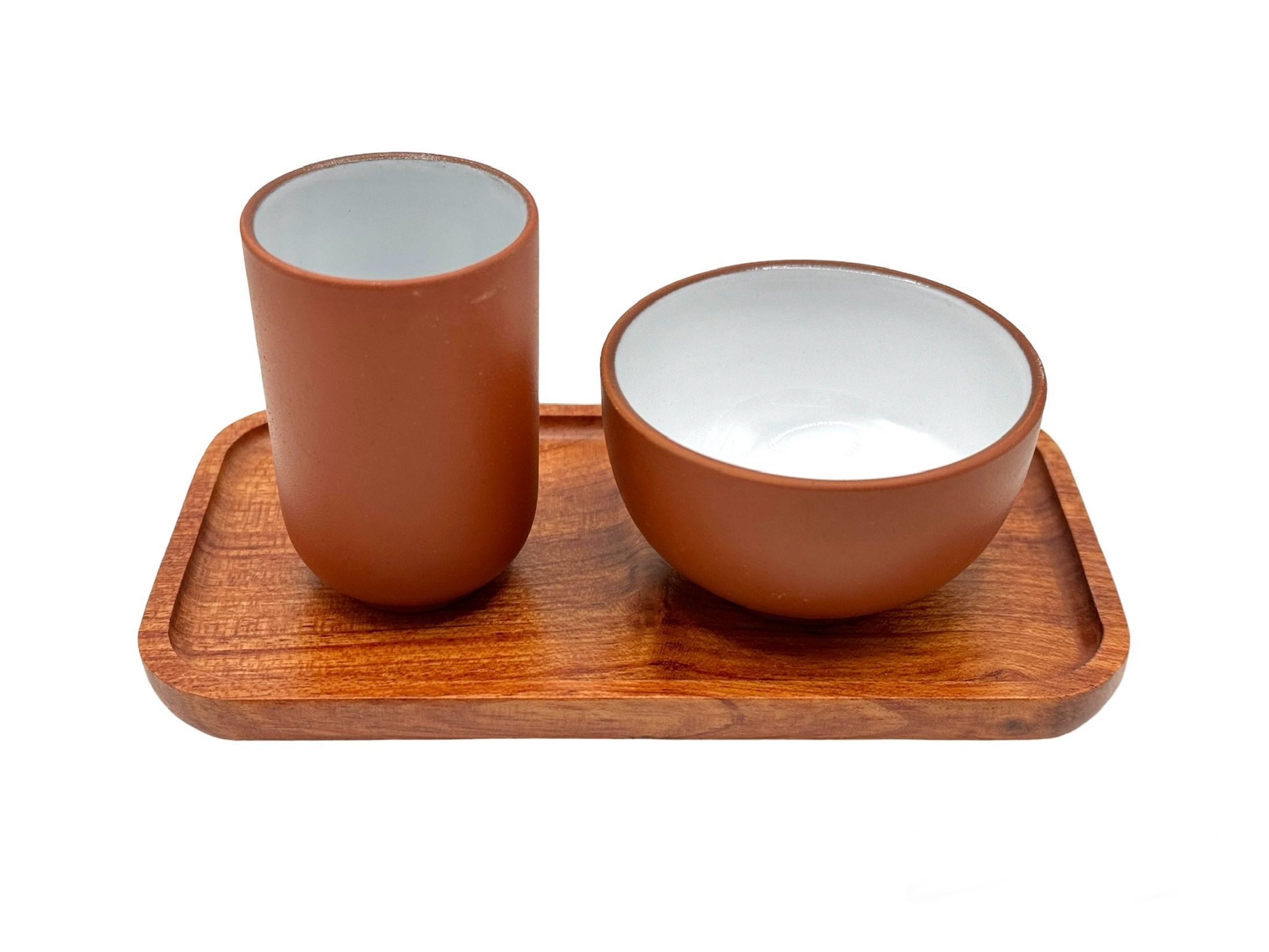1972 Geglazuurde High & Low cups 1 set op plankje