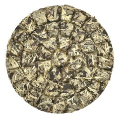 129 China Yunnan Silver Moonlight Cake 200 gram
